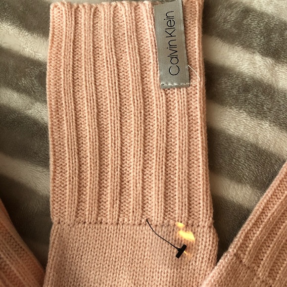 NWT Calvin Klein Hat/Glove Set - Picture 4 of 5